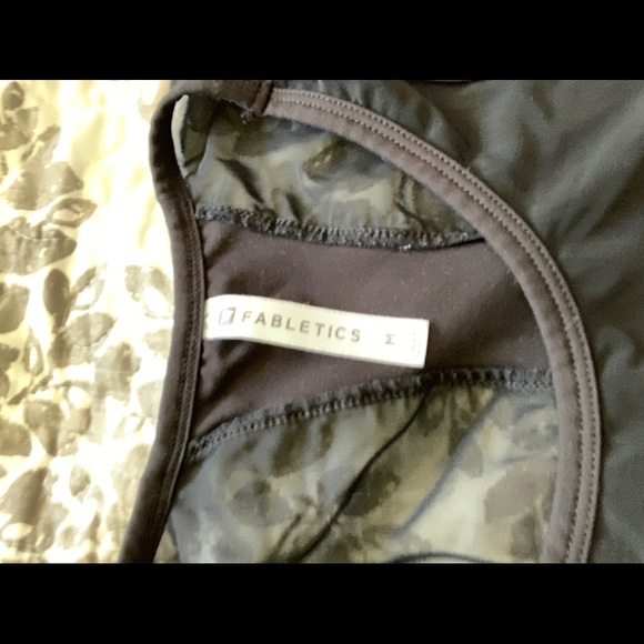 Fabletics tank top- M - Picture 2 of 2